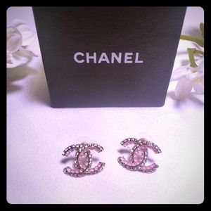 💕 Chanel Stud Earrings 💕